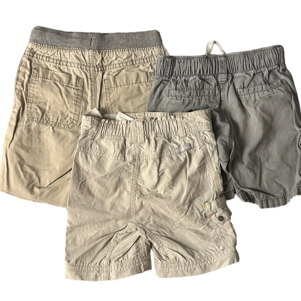 3T bundle of 3 shorts - Picture 3 of 3